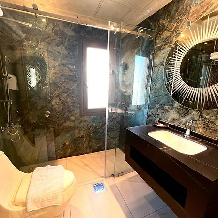 Q Hotel Beirut Eksteriør billede