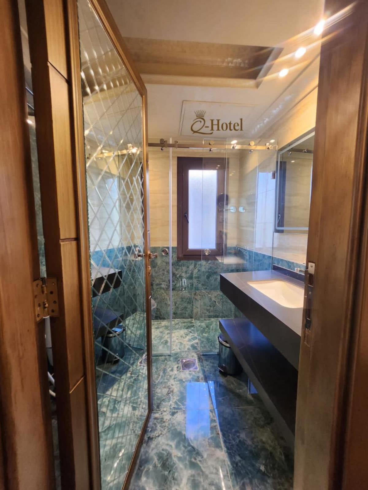 Q Hotel Beirut Eksteriør billede