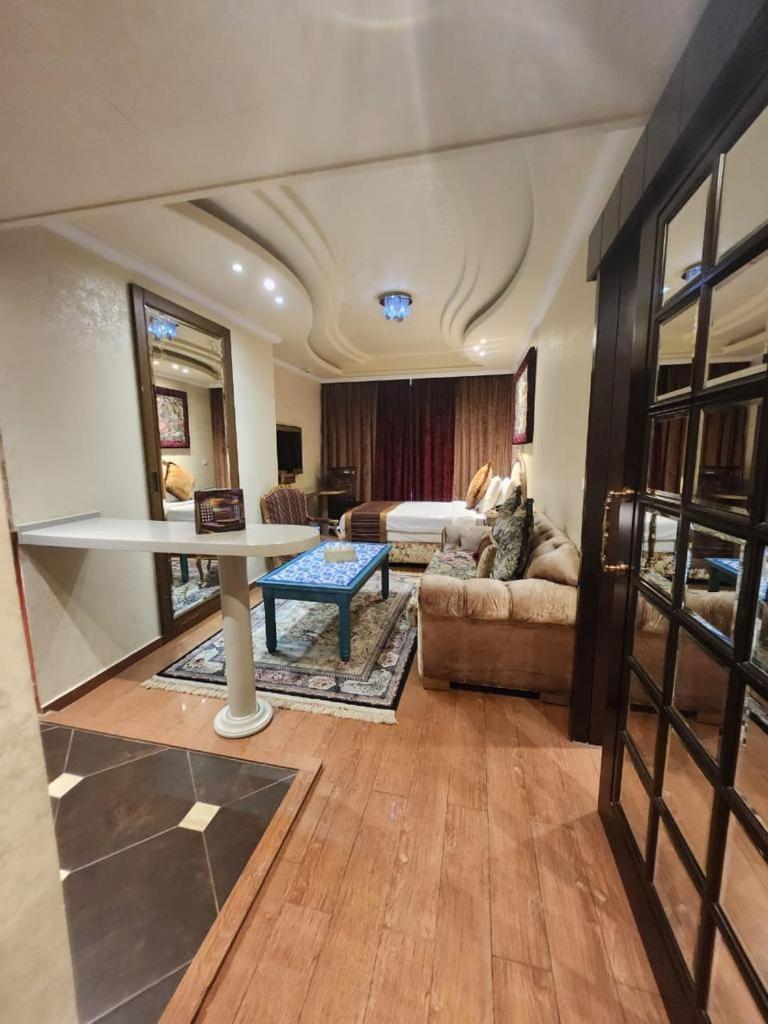 Q Hotel Beirut Eksteriør billede