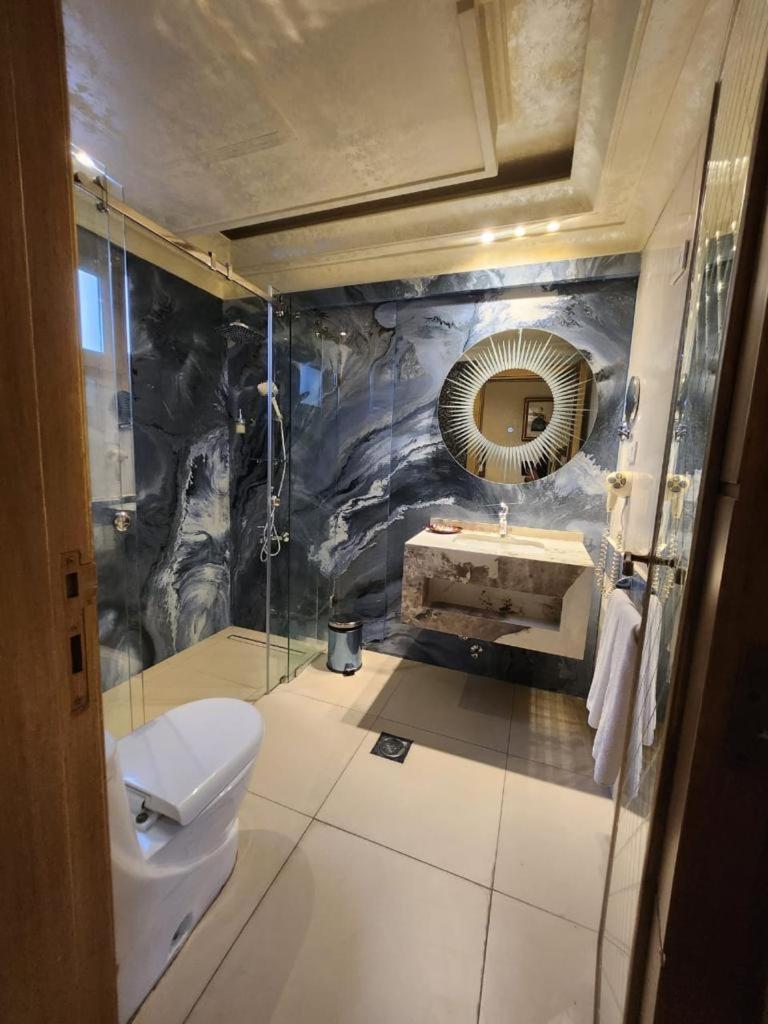 Q Hotel Beirut Eksteriør billede